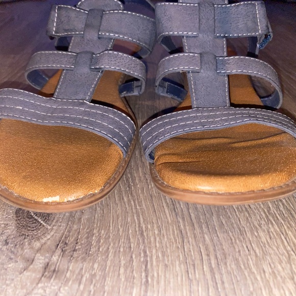 Relativity Womens Sandals 9M Blue Gray 3 Strap Faux Leather Adjustable Comfort - Picture 5 of 9